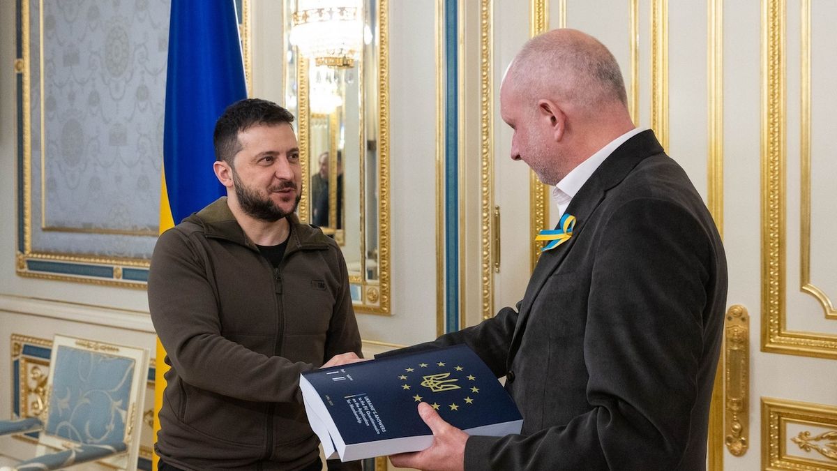 Zelenskyj odevzdal dotazník ke vstupu Ukrajiny do Evropské unie